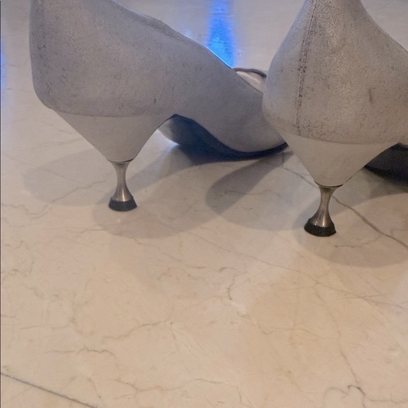 Fortuna Valentino Vintage Elegant Gray Pumps - Picture 4 of 11